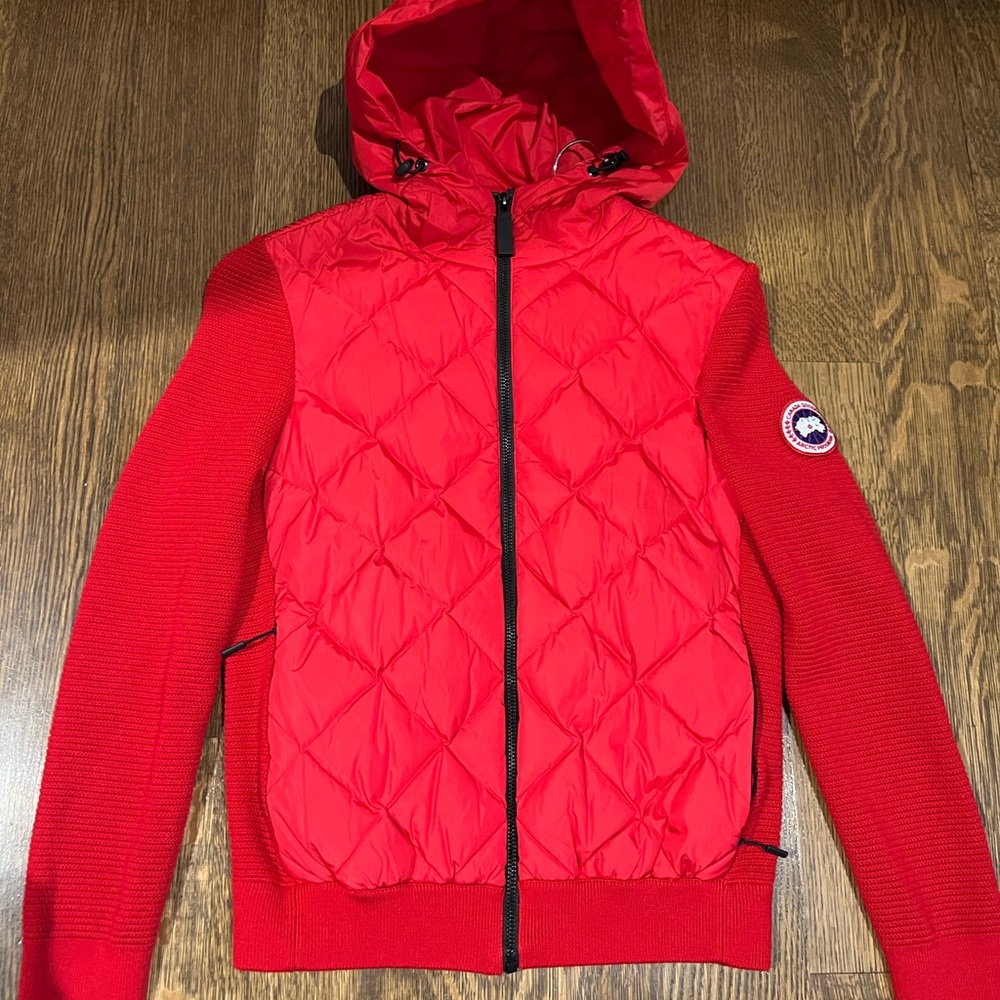 Canada Goose Hybridge Knit jacket with hood. Size Small (US)